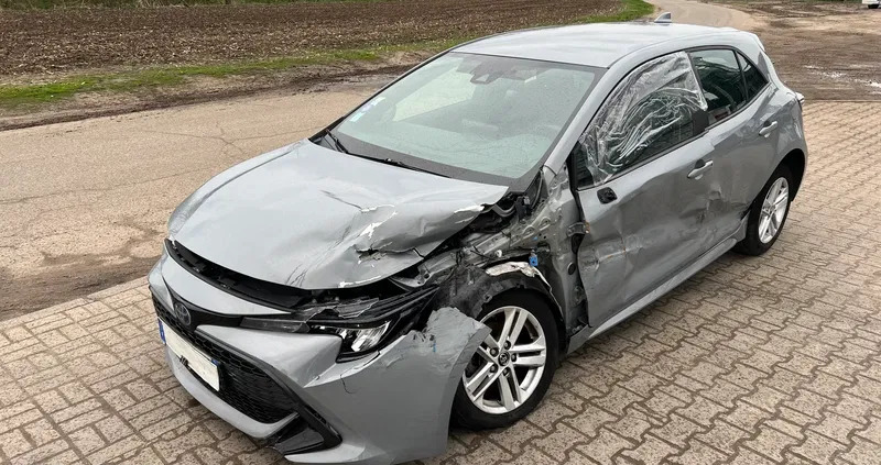 wielkopolskie Toyota Corolla cena 37900 przebieg: 76000, rok produkcji 2020 z Chodzież